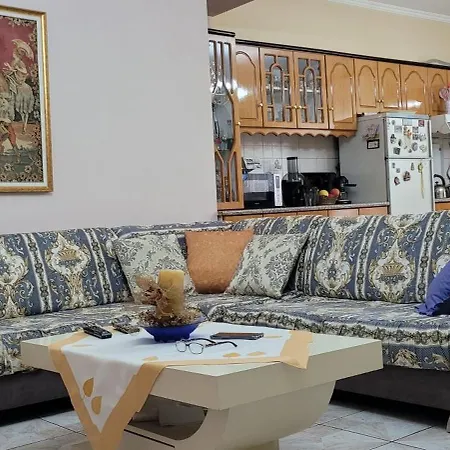 Makos Konukevi Gjirokastër