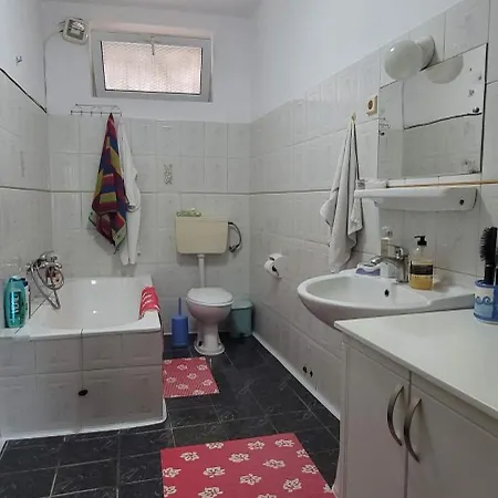 Makos * Gjirokastër