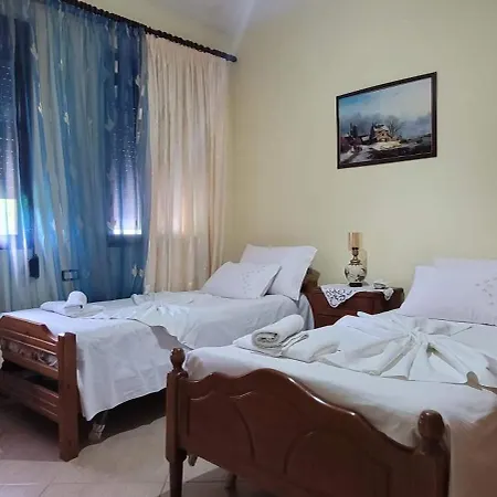 Guest house Makos *
